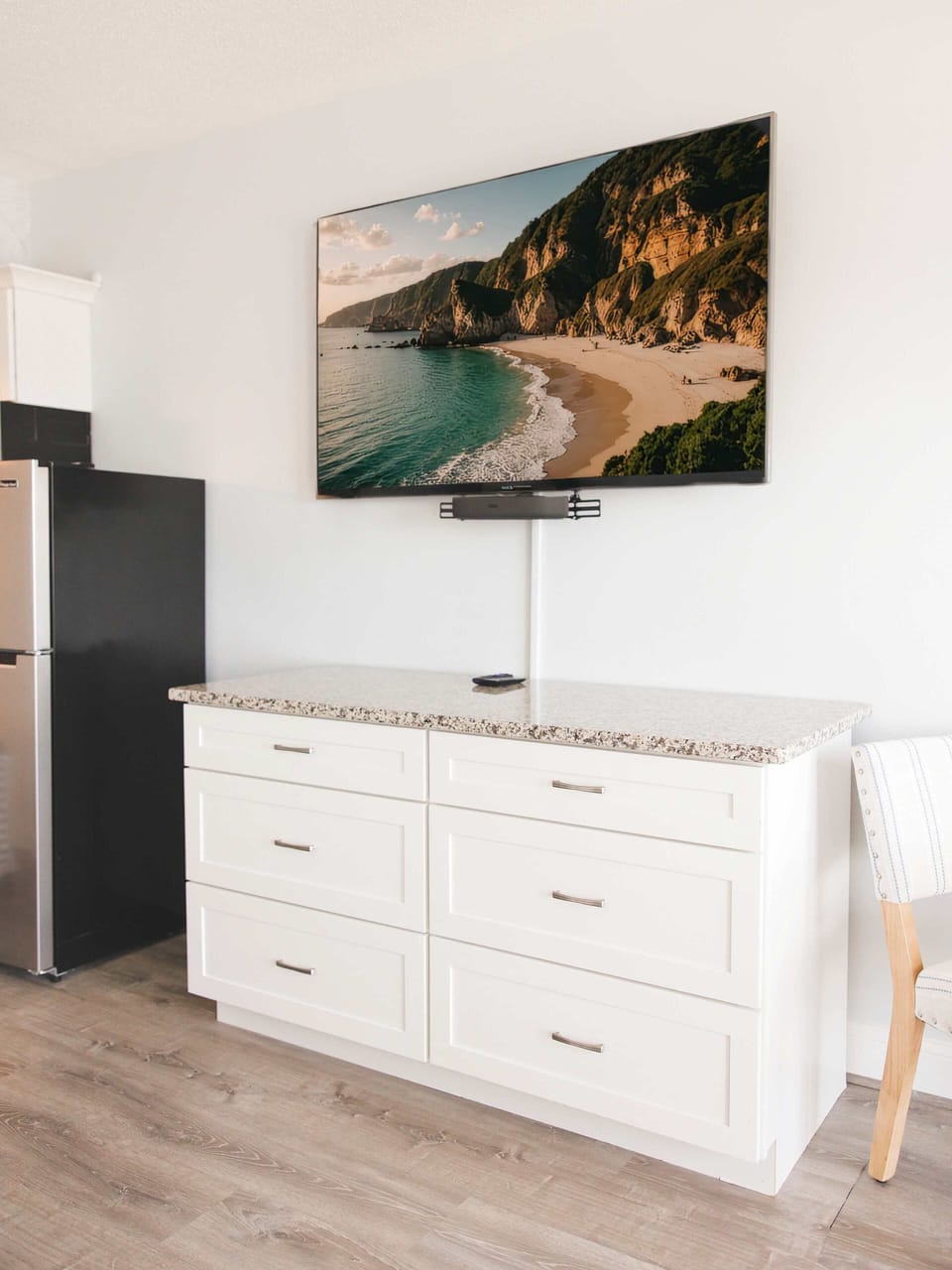 Smart TV with ability to login to your own streaming platforms