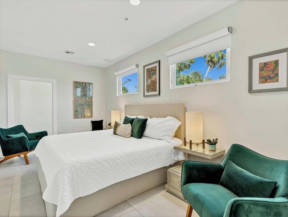 Fourth bedroom