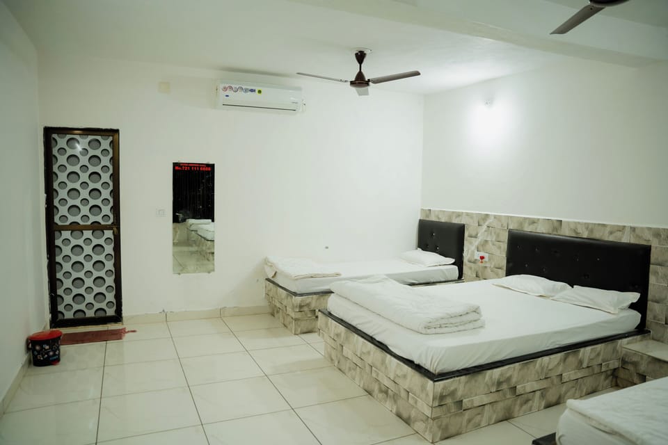 Cottage Room | Free WiFi
