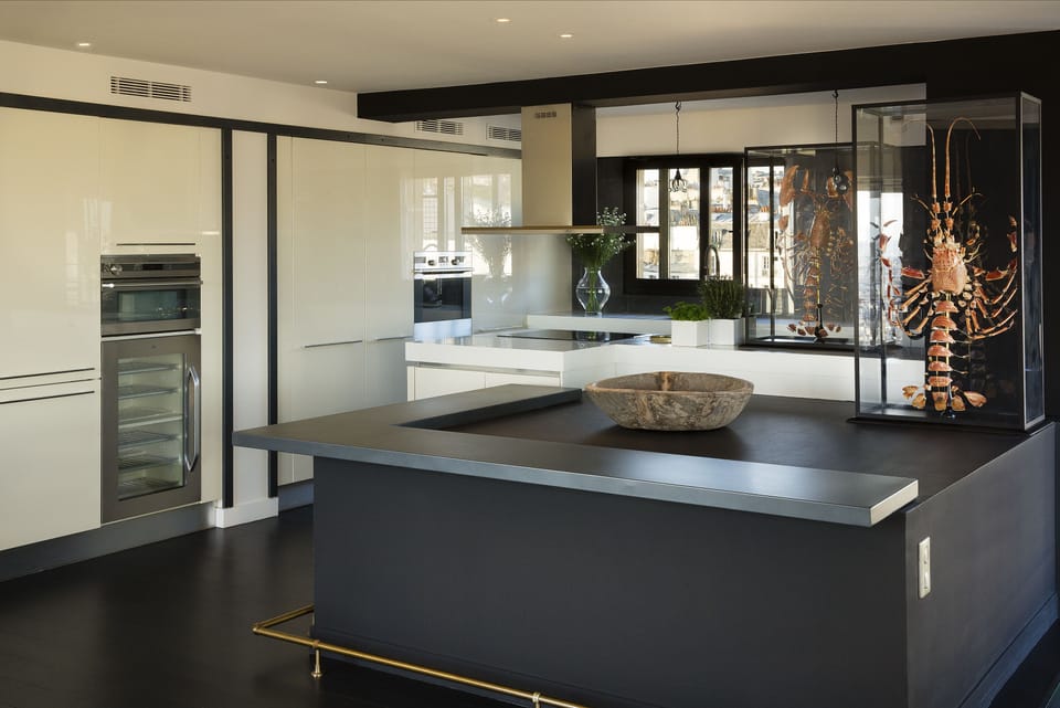 Suite (Prestige) | Private kitchen | Coffee/tea maker, toaster