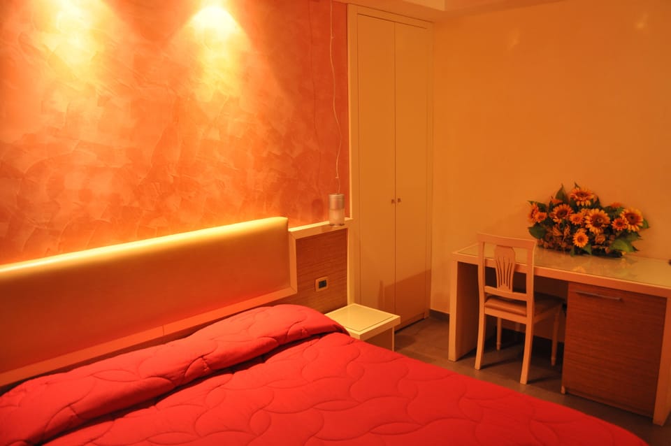 Minibar, in-room safe, desk, blackout drapes