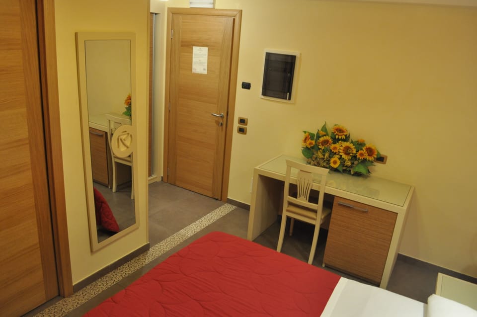 Minibar, in-room safe, desk, blackout drapes