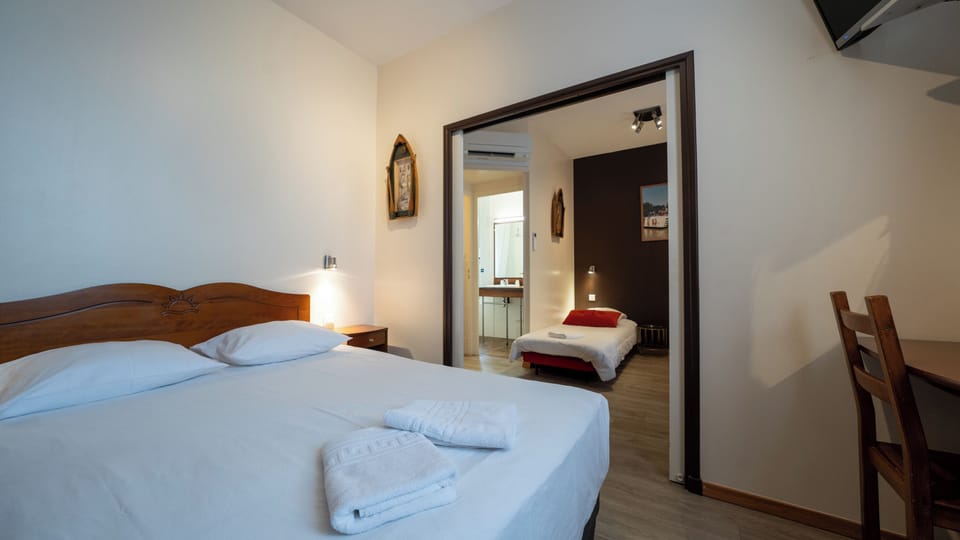 Classic Quadruple Room | Free WiFi