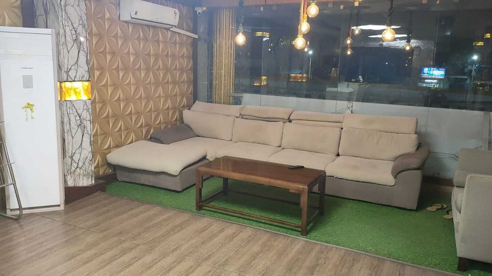 Triple Room | Living area