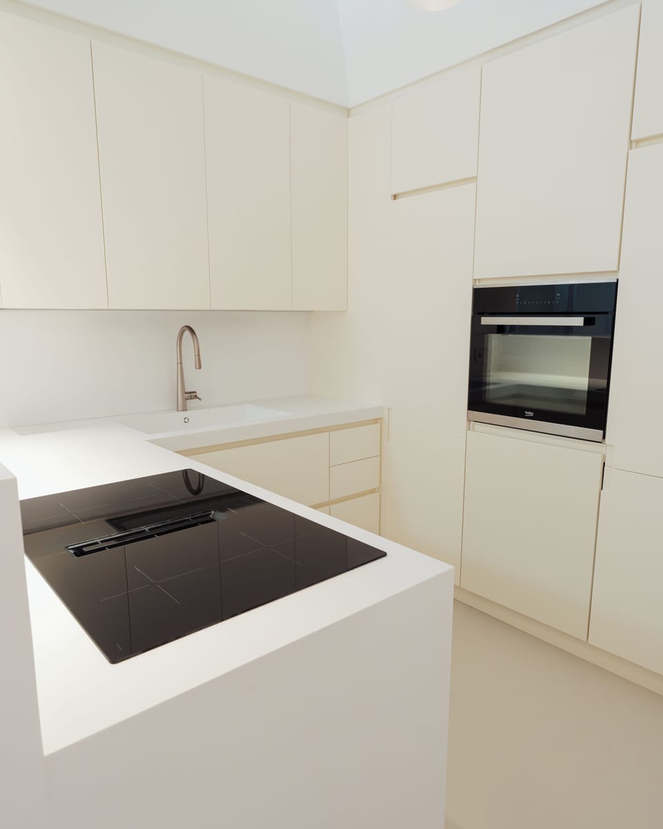 Deluxe Villa, City View | Private kitchen | Toaster