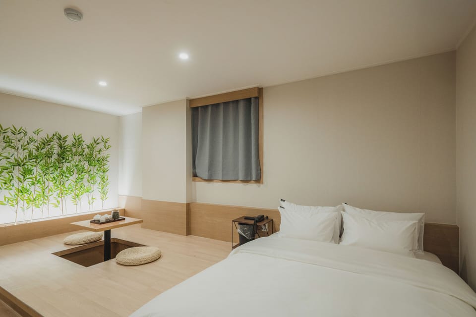 Honeymoon Double Room | Premium bedding, down comforters, free minibar, individually decorated
