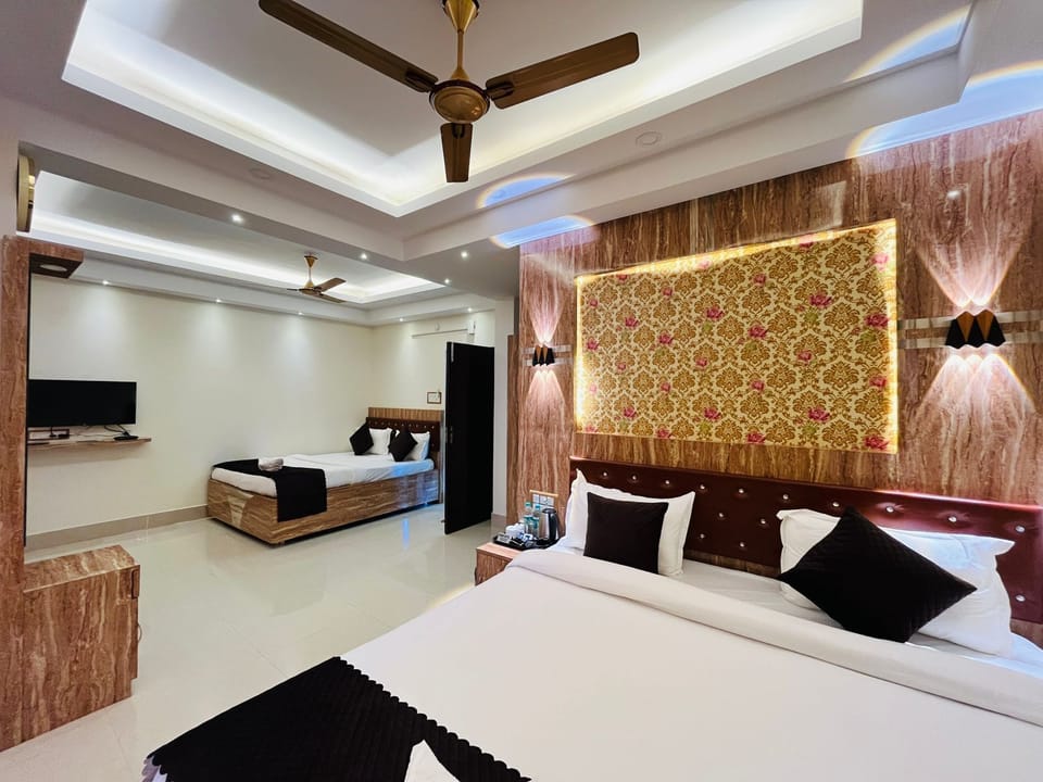 Superior Quadruple Room, River View | Soundproofing, free WiFi