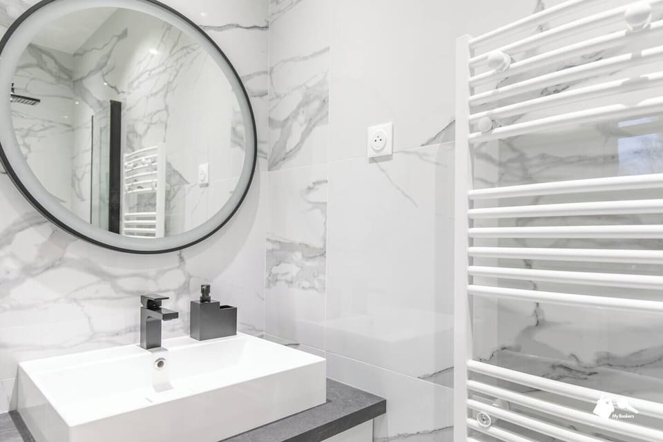 Salle de bain 1 dans la chambre (1)