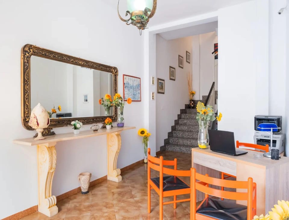 Room, 1 Bedroom, Smoking, Patio | Living room
