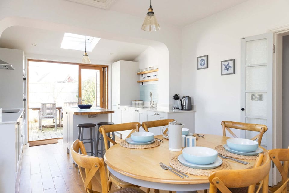 House | 3 bedrooms, high-speed internet