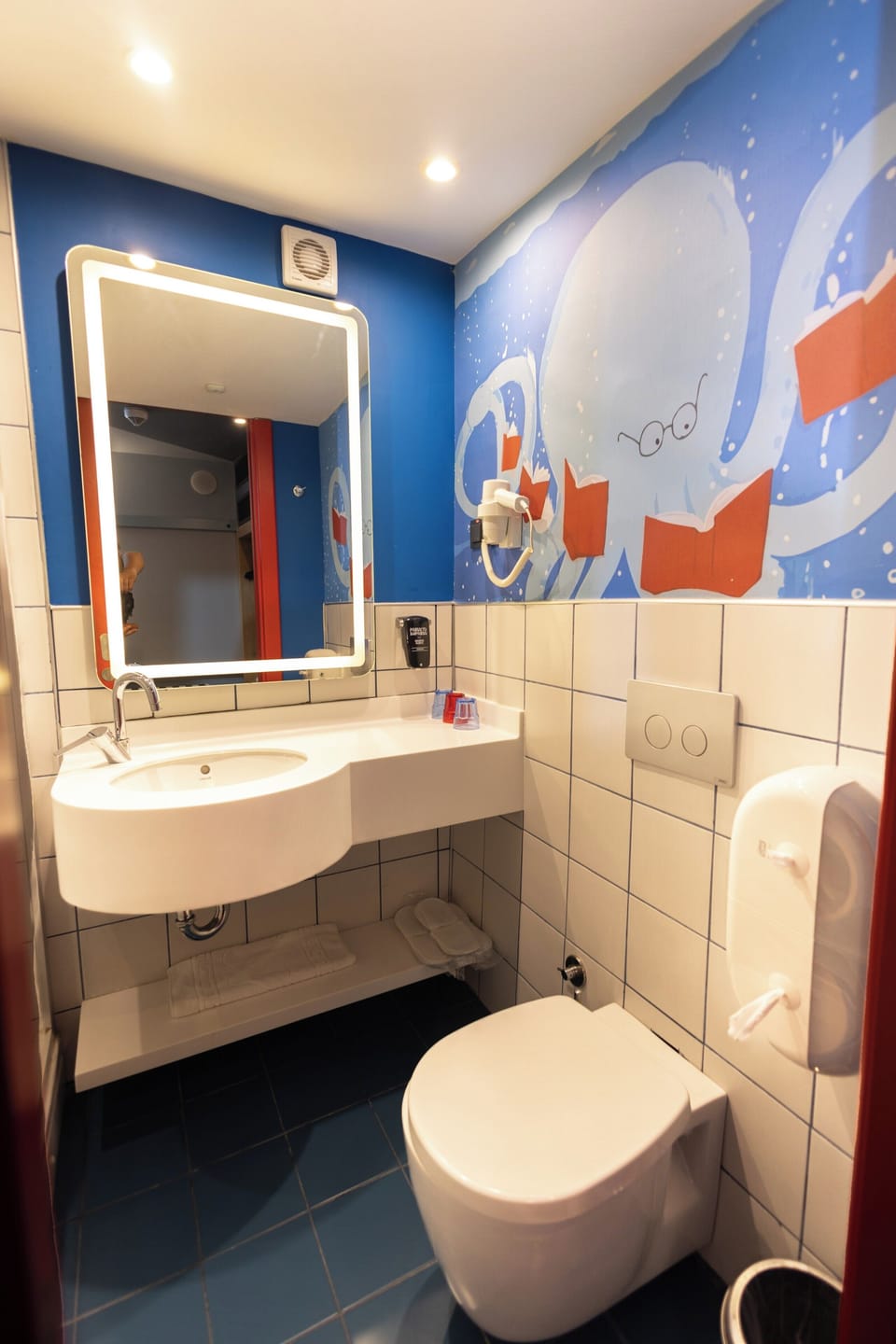 Free toiletries, hair dryer, slippers