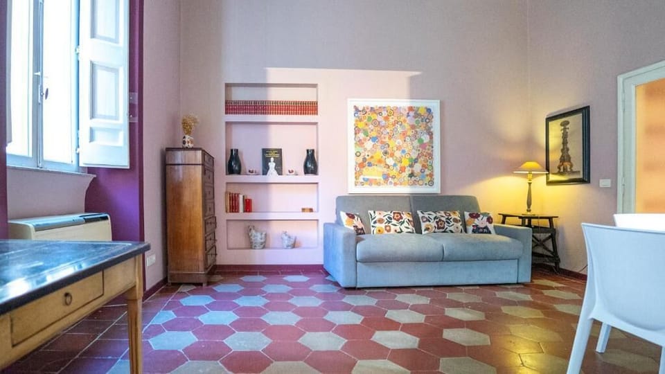 City Apartment, 1 Queen Bed with Sofa bed | Living area