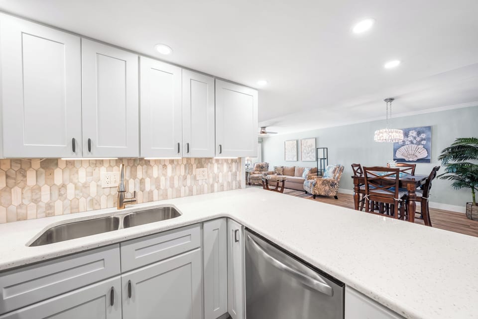 Open Counter Space In Kitchen