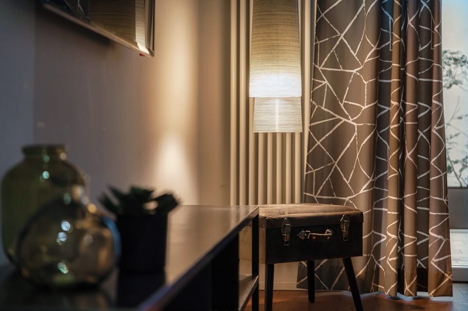 Apartment | Living room | 30-inch TV with digital channels