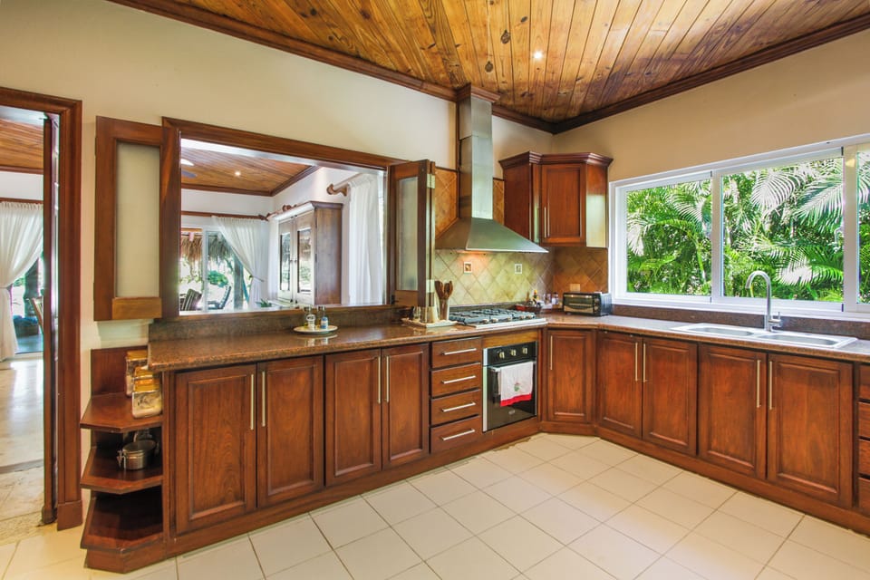 Luxury Villa, Pool View | Private kitchen | Coffee/tea maker