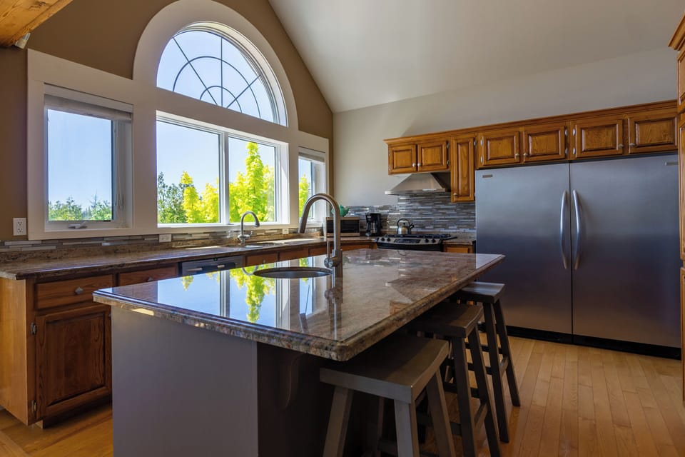 Fully equipped chefs kitchen