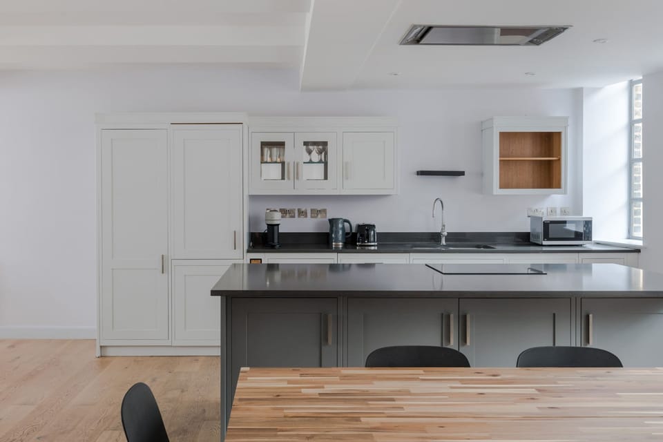 House | 3 bedrooms, desk, Internet