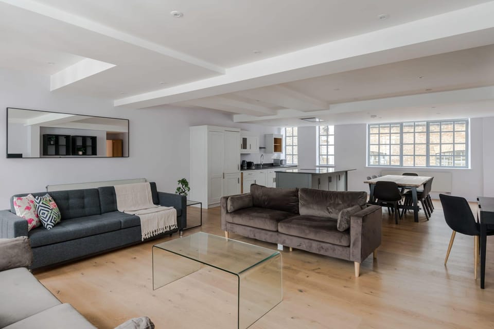 House | 3 bedrooms, desk, Internet