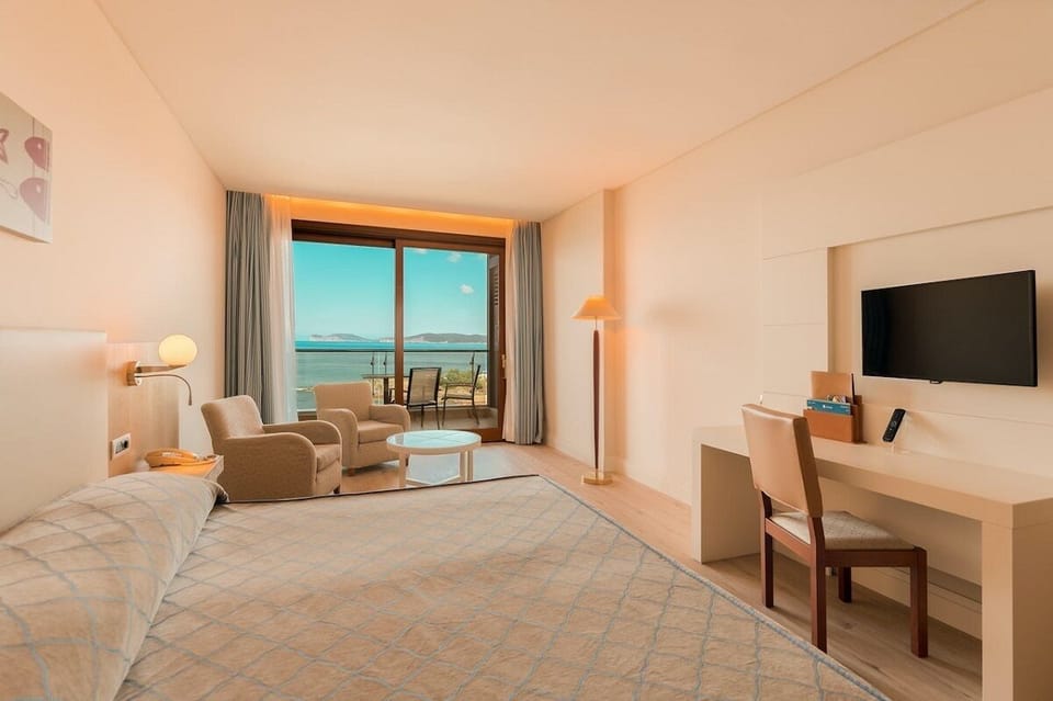 Beach/ocean view