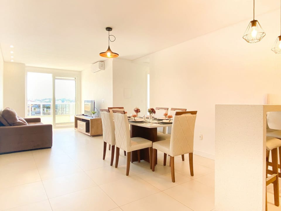 Apartment | Dining