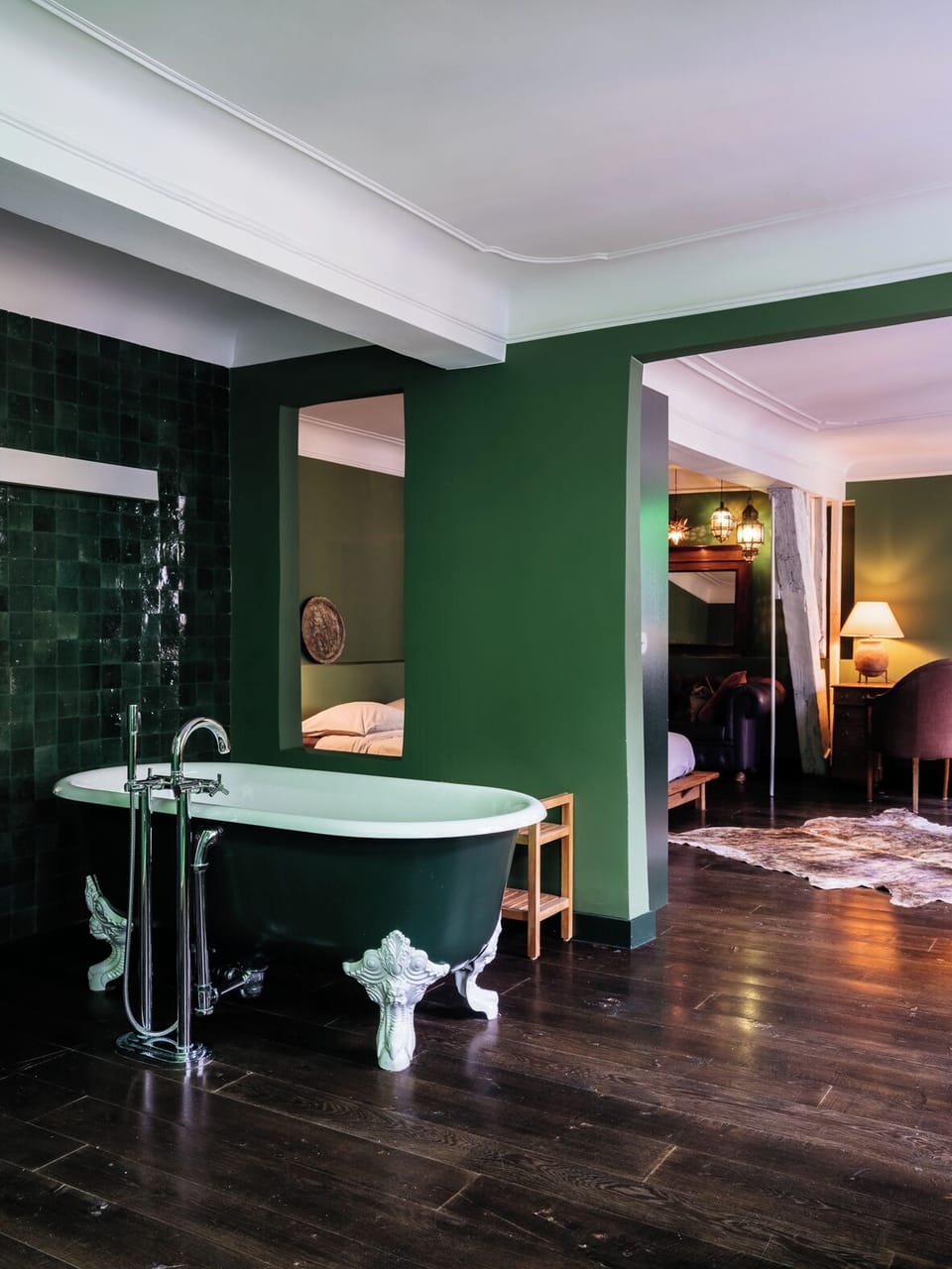 Luxury Double Room | Soundproofing, iron/ironing board (on request), WiFi (free)