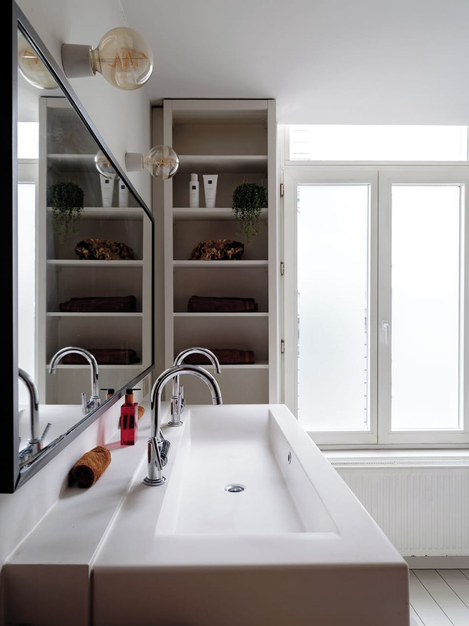 Luxury Double Room, City View | Bathroom | Hair dryer, towels, soap, toilet paper