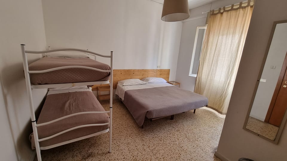 Economy Quadruple Room | Free WiFi