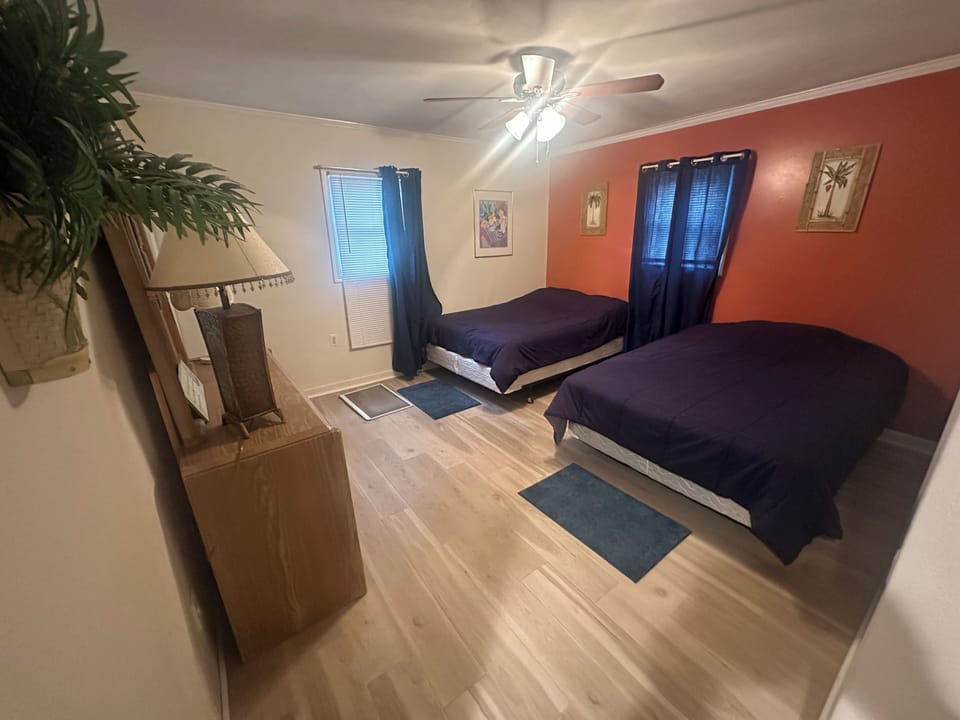 2 bedrooms, WiFi (free)