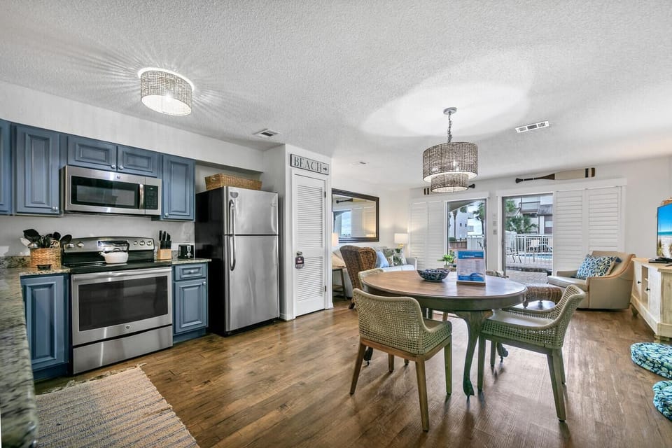 Condo, 1 King Bed with Sofa bed (Dune Villas 6A) | Private kitchen | Oven, toaster