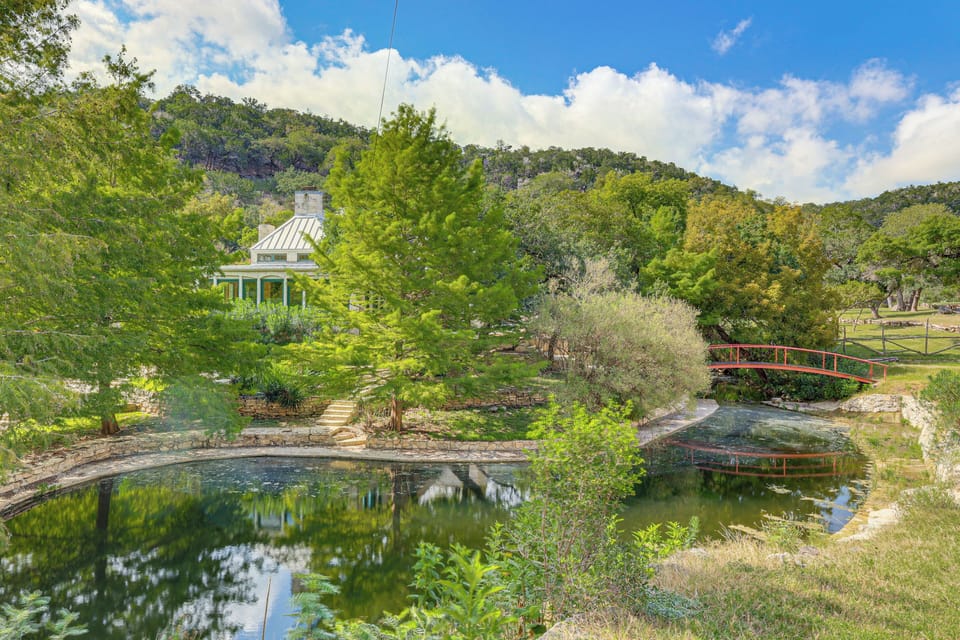 Shared Grounds & Walking Trails