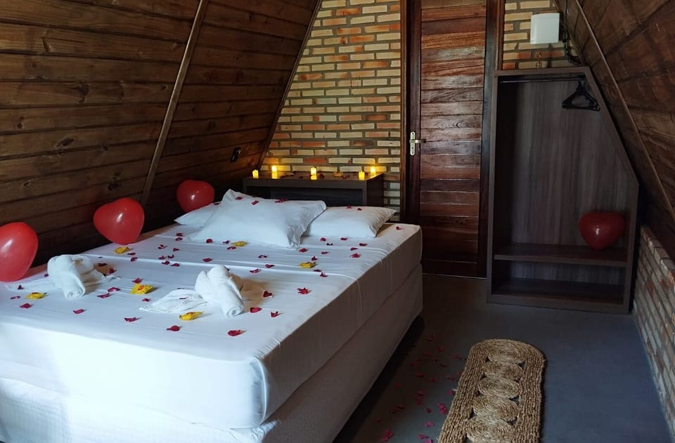 Traditional Chalet | Desk, free WiFi