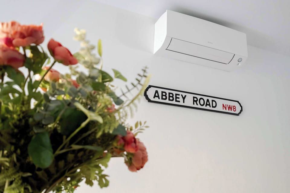 It is a large, brand new apartment, elegantly designed with a modern and stylish finish throughout, with air conditioning in every room and across the entire space to ensure maximum comfort all year round.