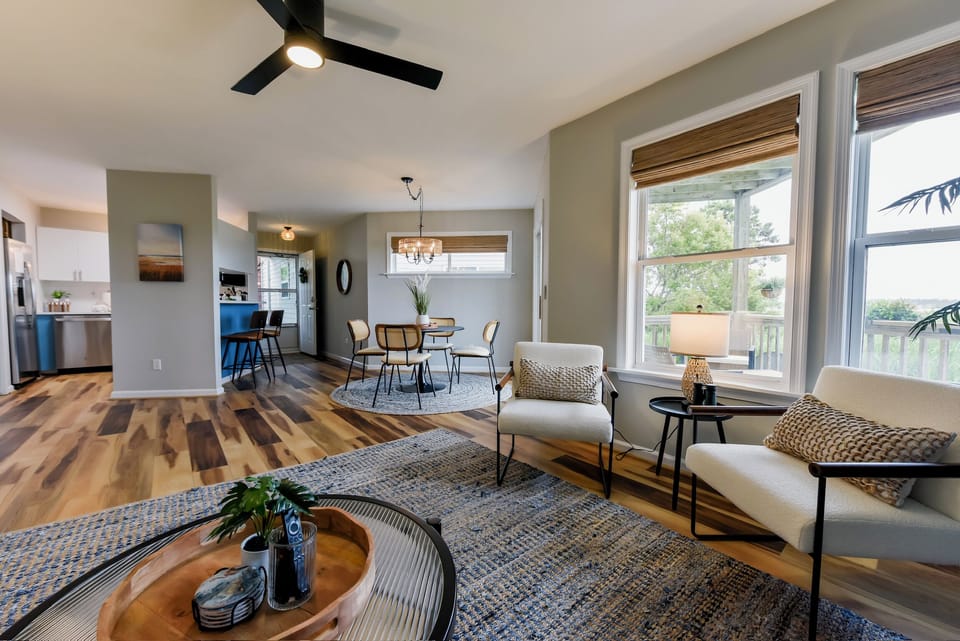 Living area. Single floor layout.