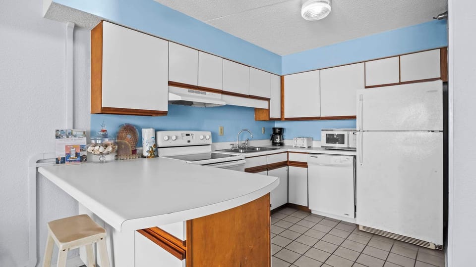 Fully equipped kitchen