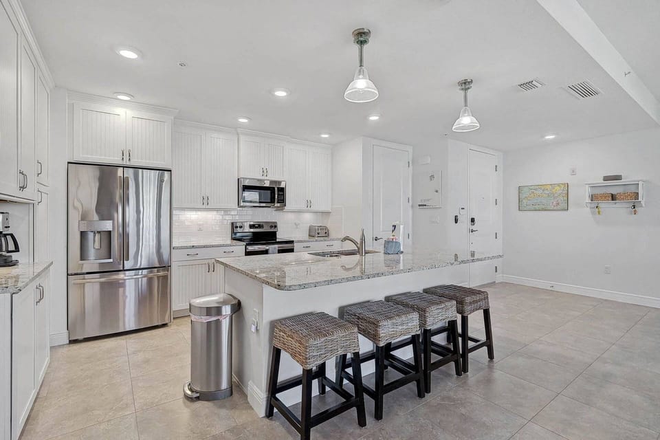 Spacious kitchen fully stocked is truly a chef's delight