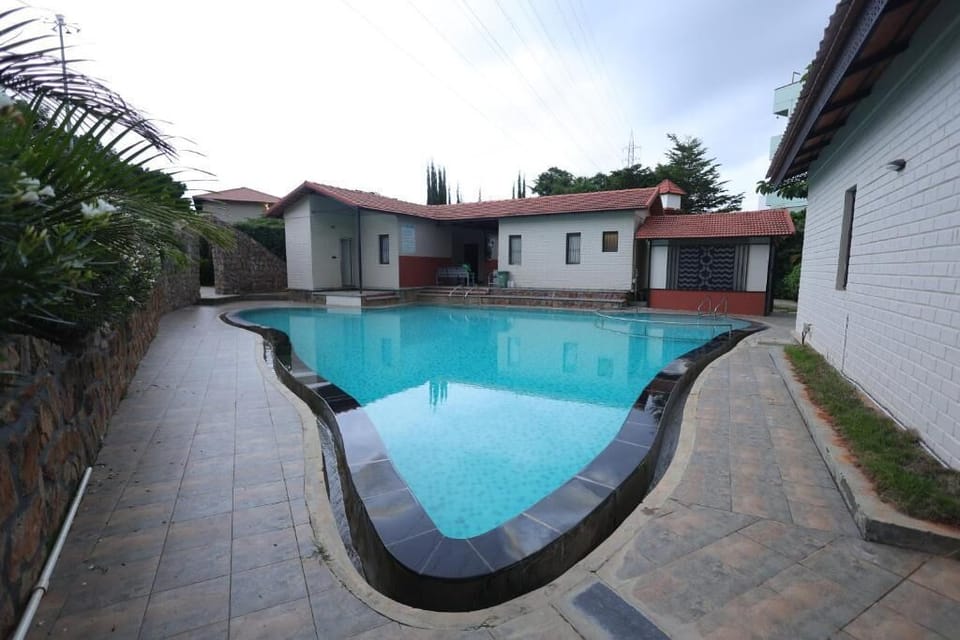 Nirantara Resort & Spa Resort in Bengaluru