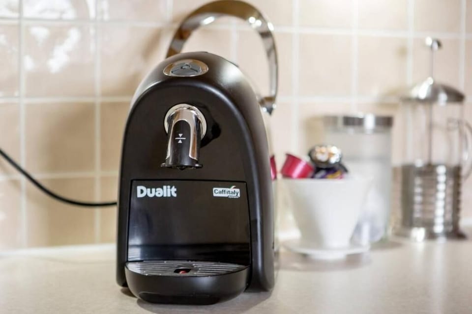 Standard Apartment, Balcony | Private kitchen | Electric kettle