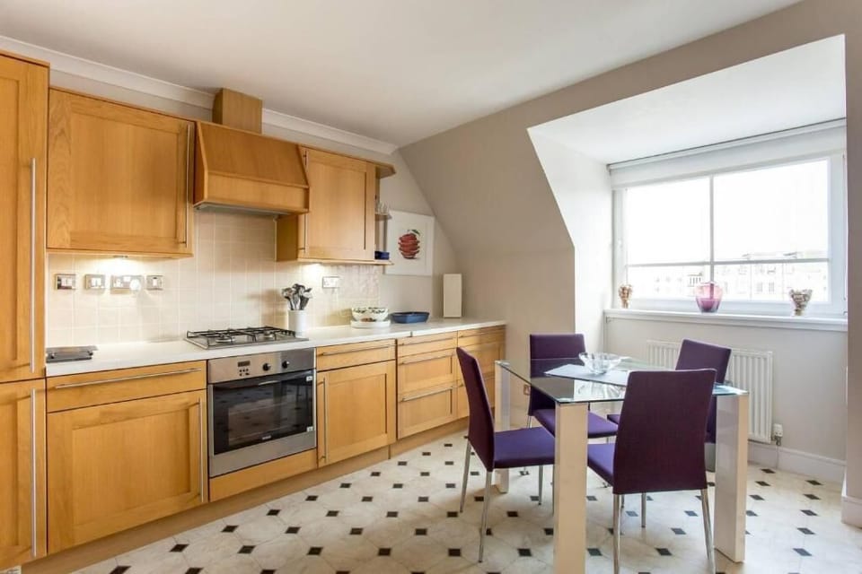Standard Apartment, Balcony | Private kitchen | Electric kettle