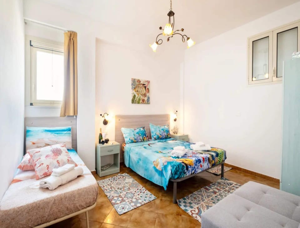 Room, 1 Bedroom, Smoking, Patio | 1 bedroom