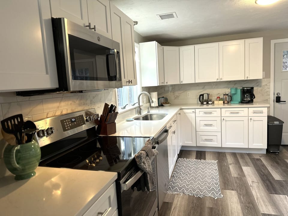 Full kitchen with all new appliances