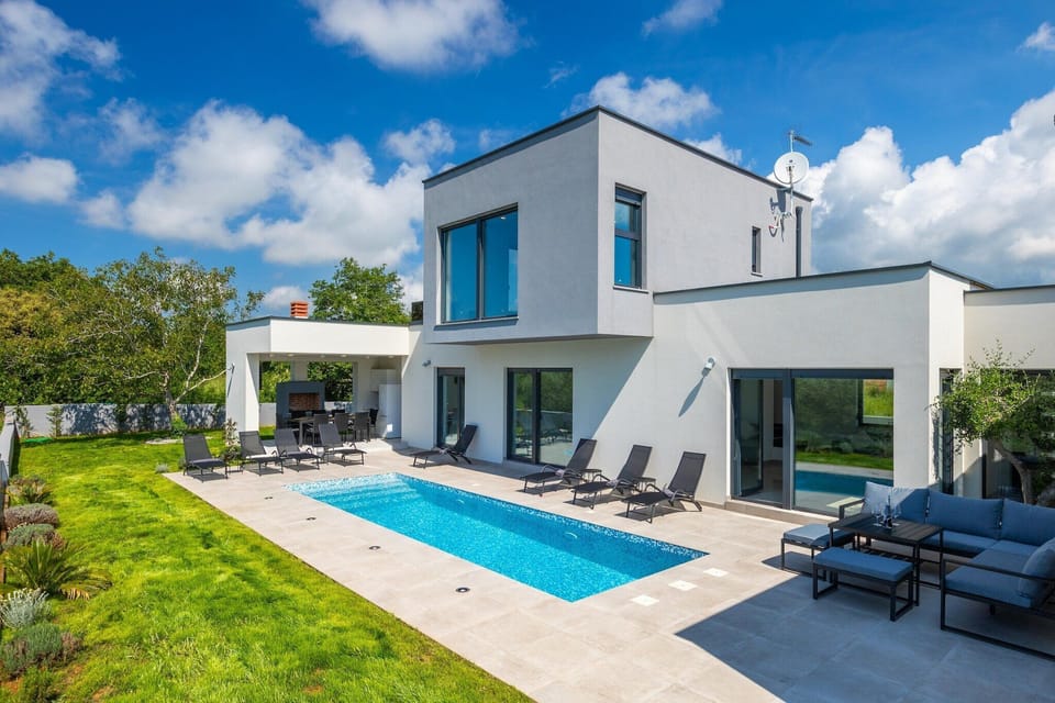 Holiday Home Exterior [summer]
