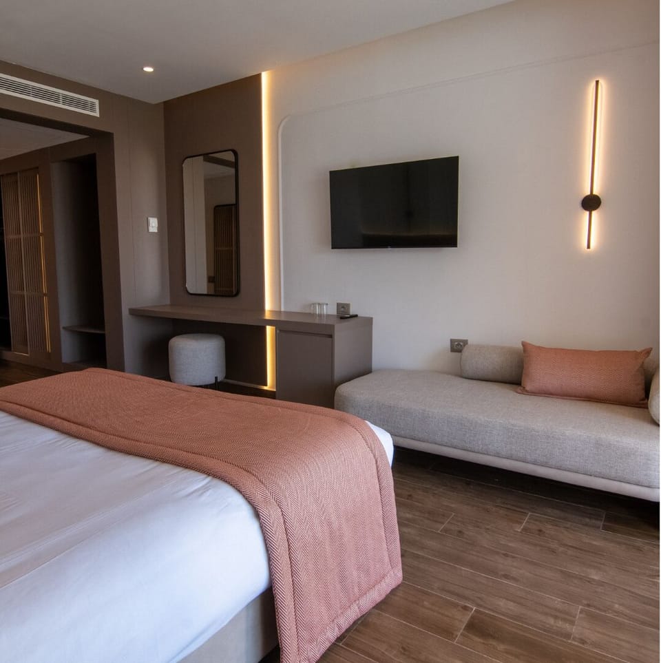 In-room safe, soundproofing, free WiFi