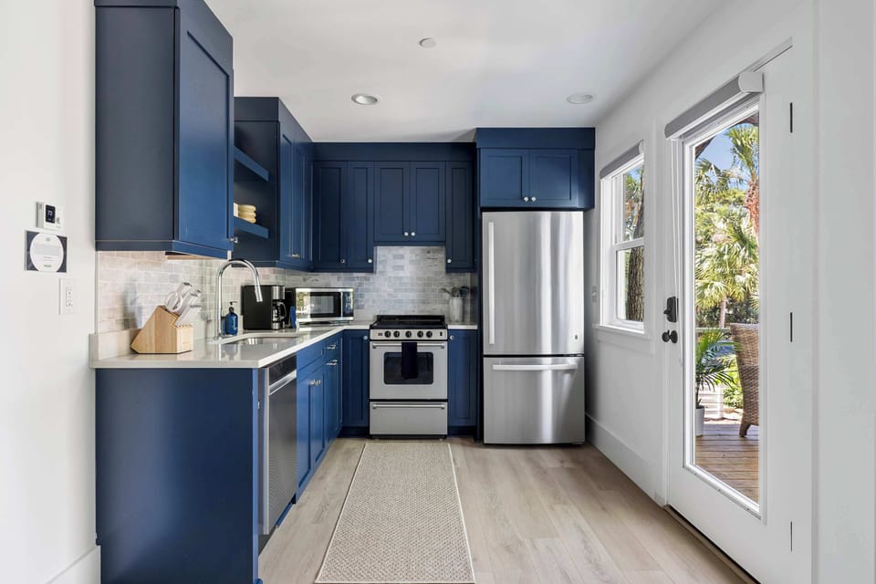 Fully equipped kitchen with everything you need to cook a meal!