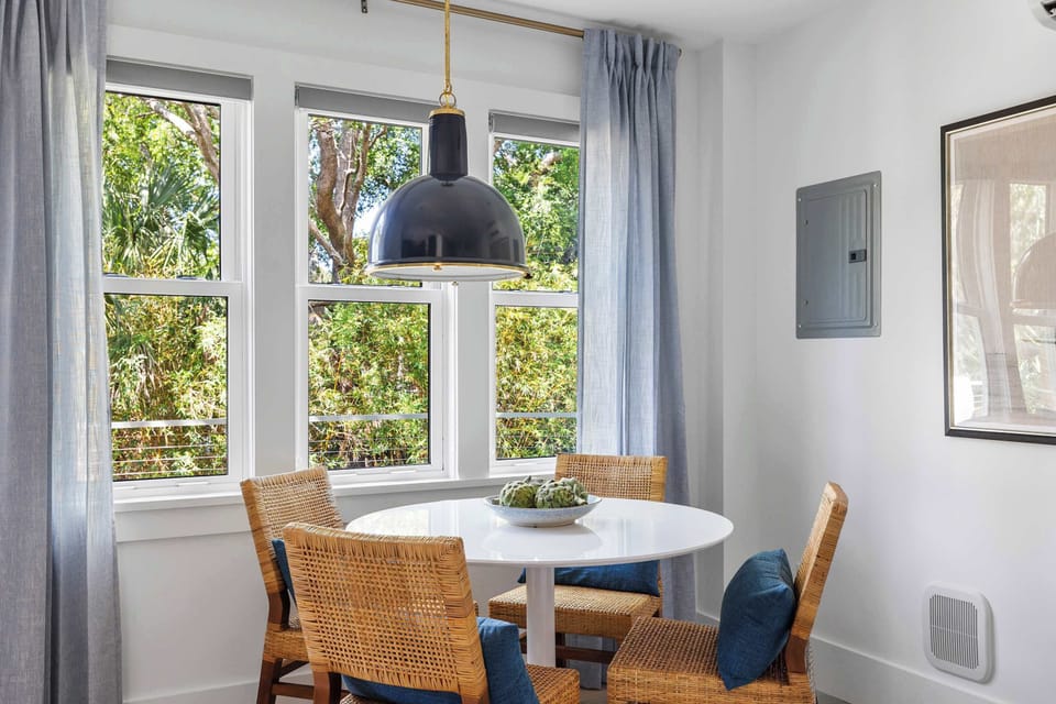 Dining seating for 4 guests!