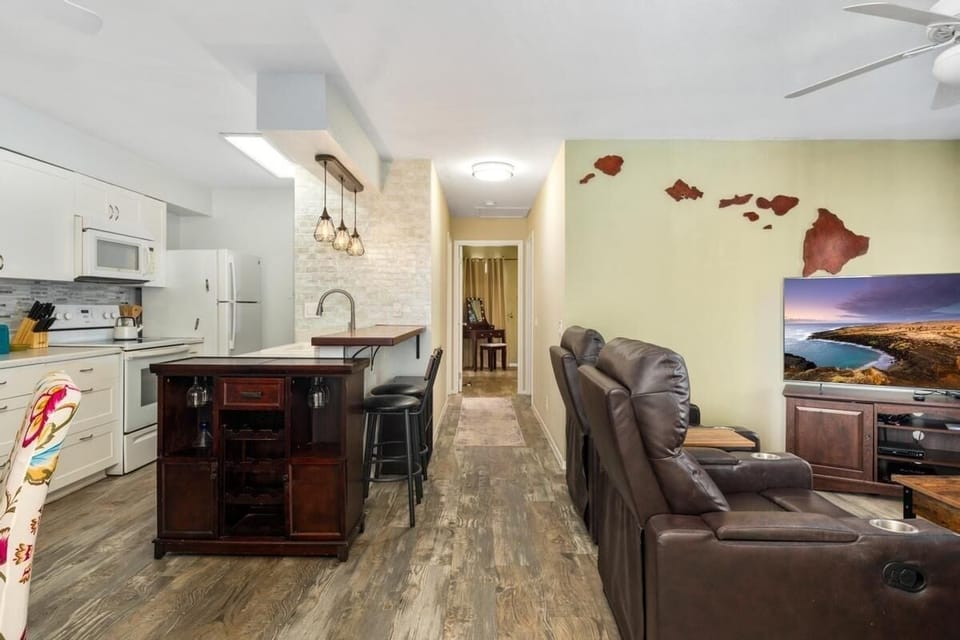 Condo, 2 Bedrooms | Interior