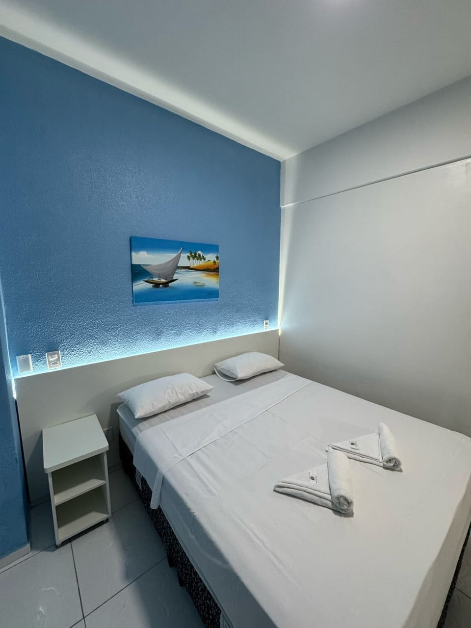 Double Room | In-room safe, free WiFi, bed sheets