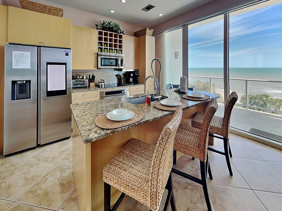 Full Size Kitchen