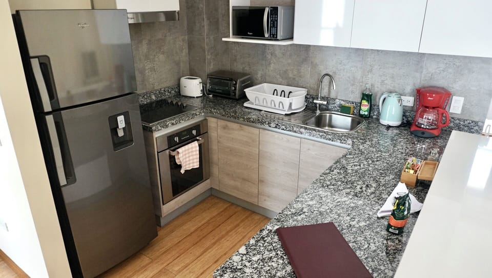 Kitchen (2)