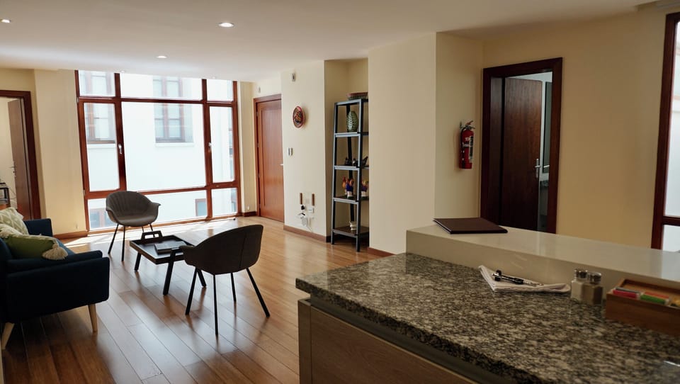 Living Area (4)