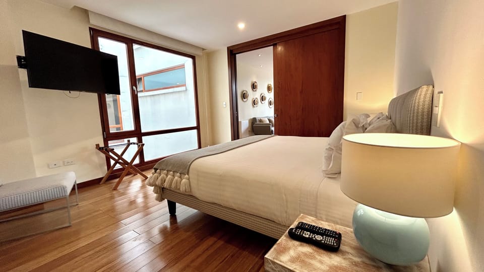 Master Bedroom (5)